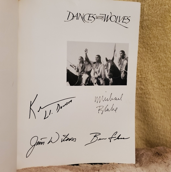 Dances with wolves illustrated book - Picture 2 of 3